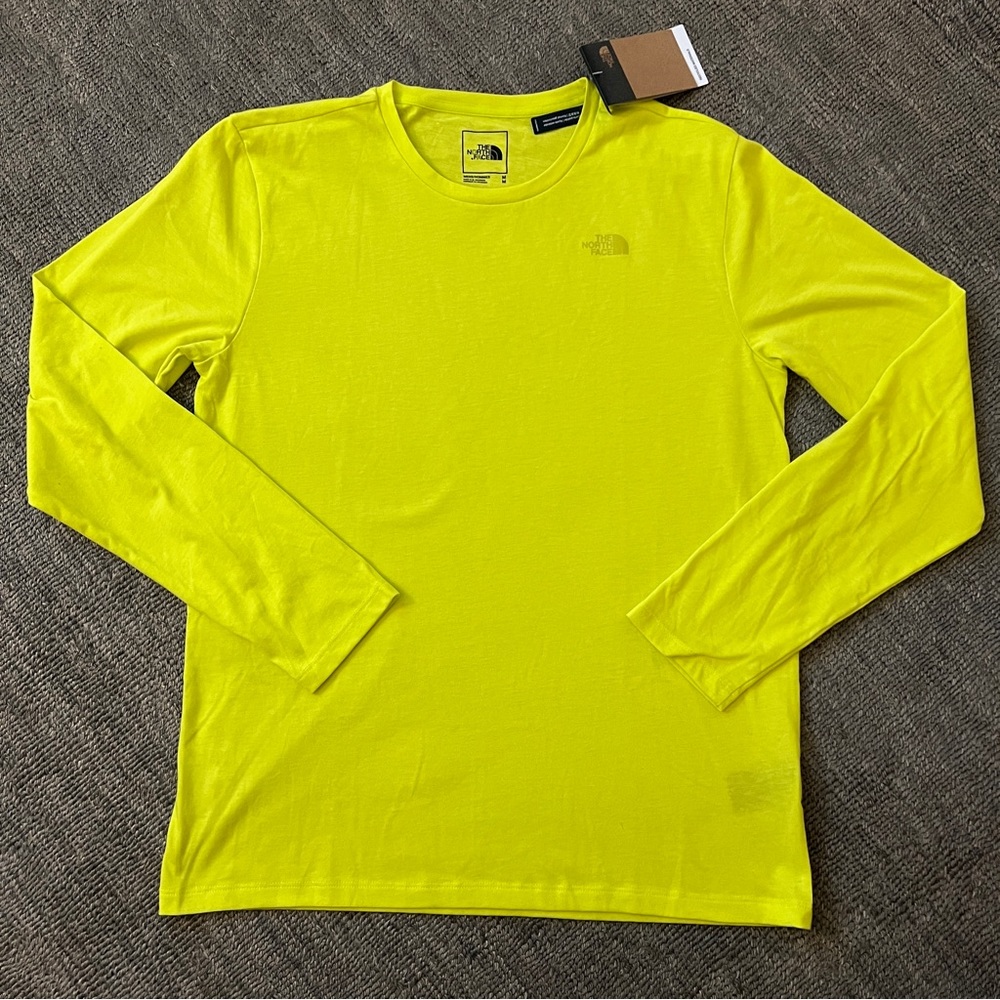 NWT North Face Men’s Long Sleeve Tee SZ M 100% recycled material Neon Yellow